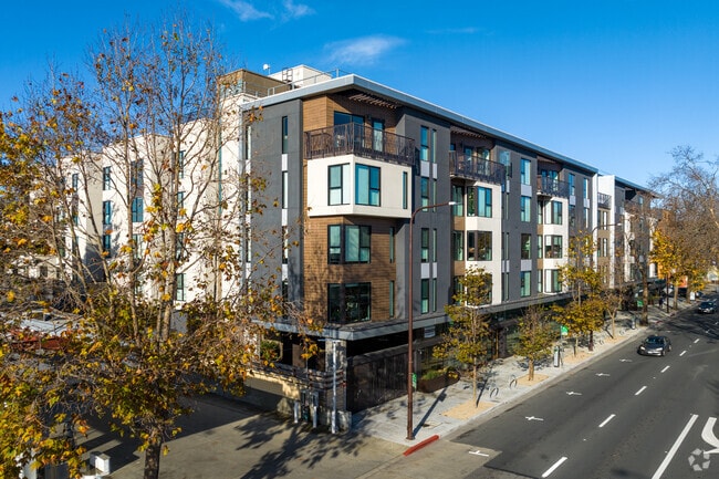Building Photo - Jones Berkeley