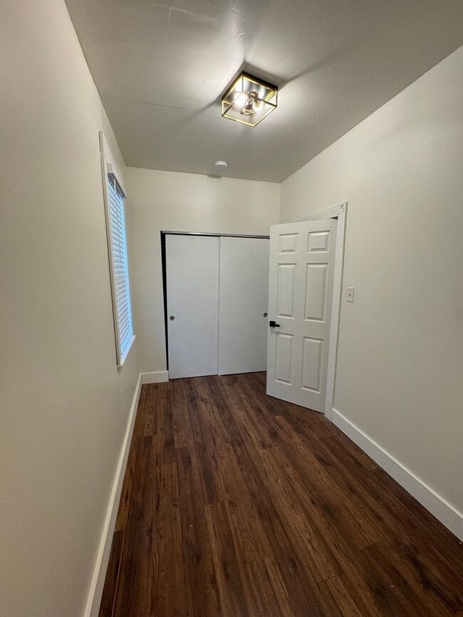 Building Photo - Discover Your Dream Home in Historic Brewers Hill!