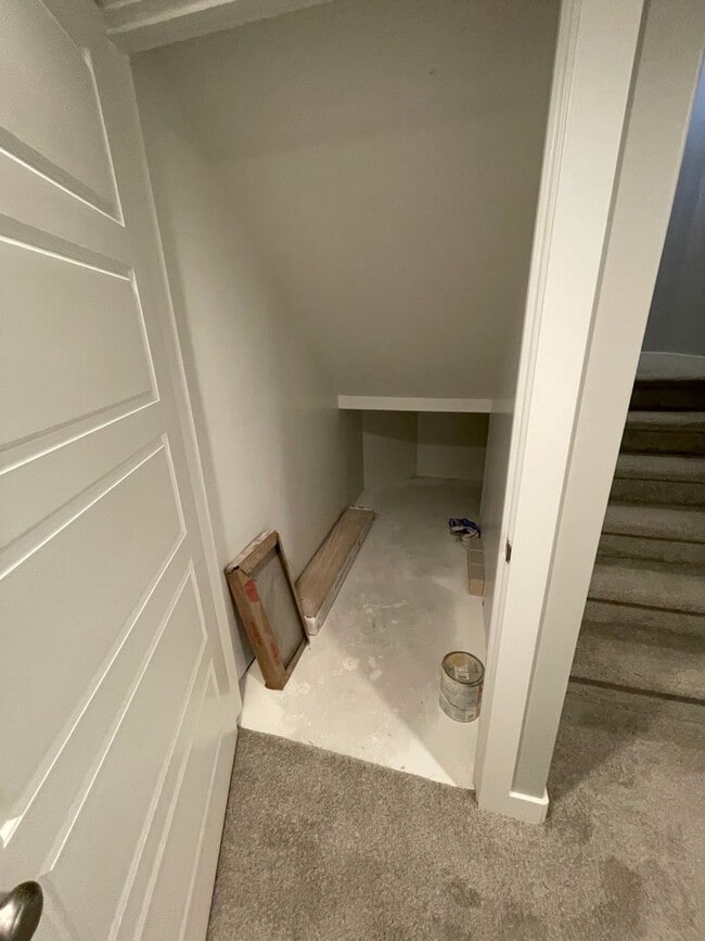 Building Photo - Beautiful house waiting JUST FOR YOU!!!!