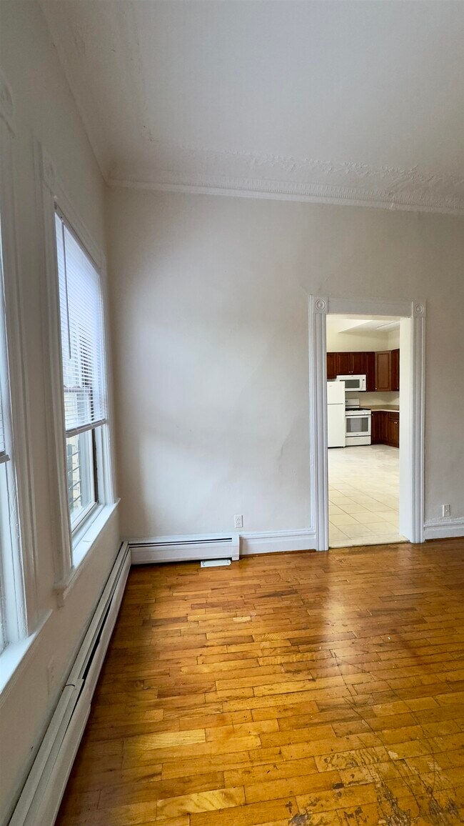 Building Photo - 99 Lembeck Ave