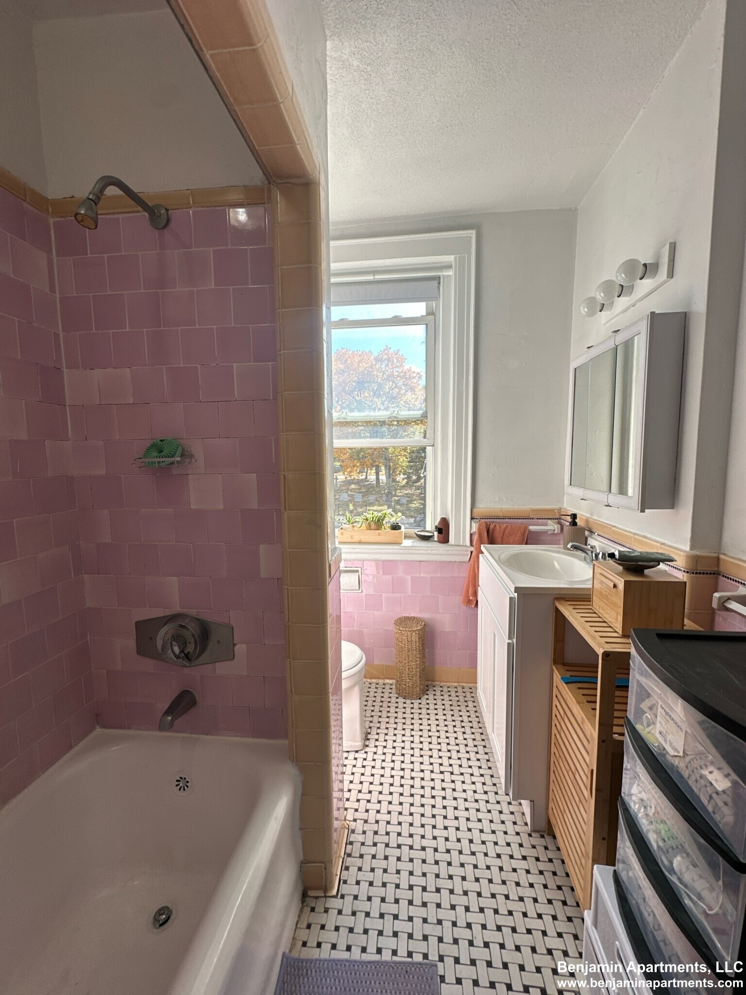 Building Photo - 1626 Commonwealth Ave