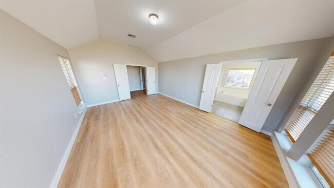 Building Photo - 20717 Bellerive Dr