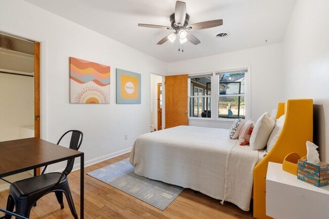Building Photo - $2,995 | 4 Bedroom, 2 Bathroom House | Pet...
