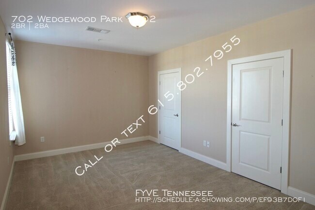 Building Photo - 702 Wedgewood Park #502