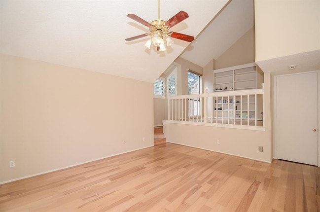 Building Photo - 130 Sugar Berry Cir