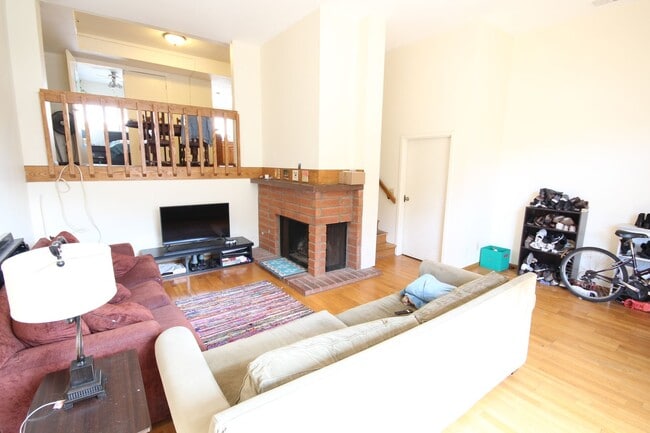 Building Photo - Spacious 3 Bedroom + Bonus Room Townhome with 2-car garage