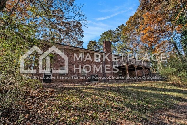 Building Photo - 3985 Cliftondale Pl