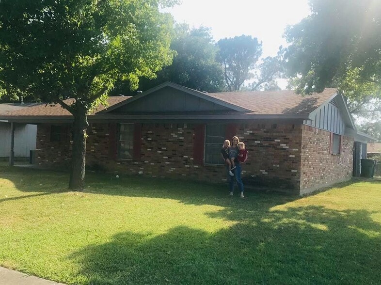 Shady corner lot - 6500 Woodchuck Dr