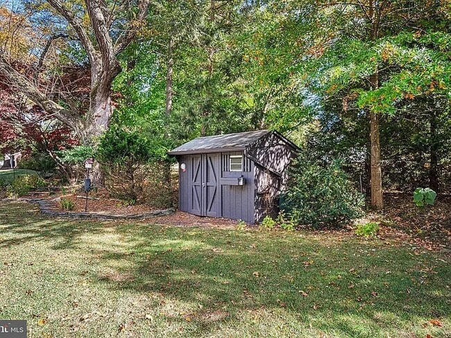 Building Photo - 13 Lopatcong Dr