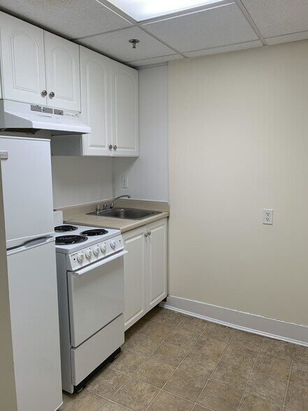 Building Photo - 62 Boylston St