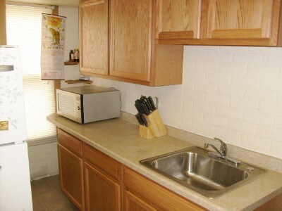 Kitchen - 539 W Doty St