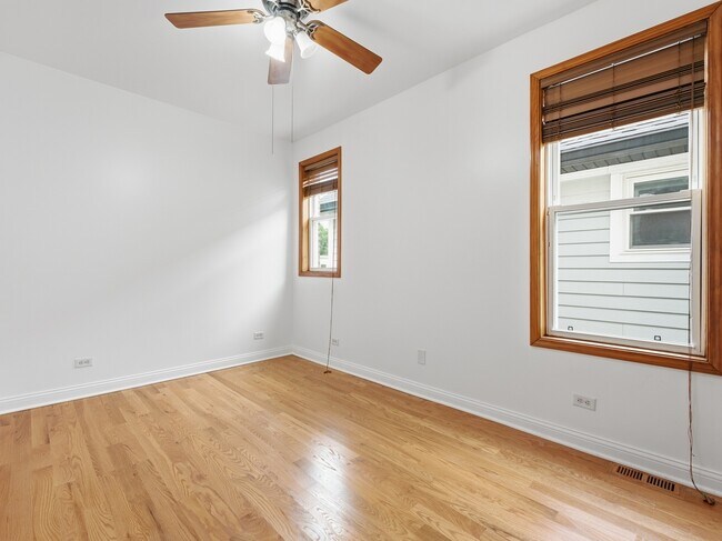 Building Photo - 3408 N Springfield Ave
