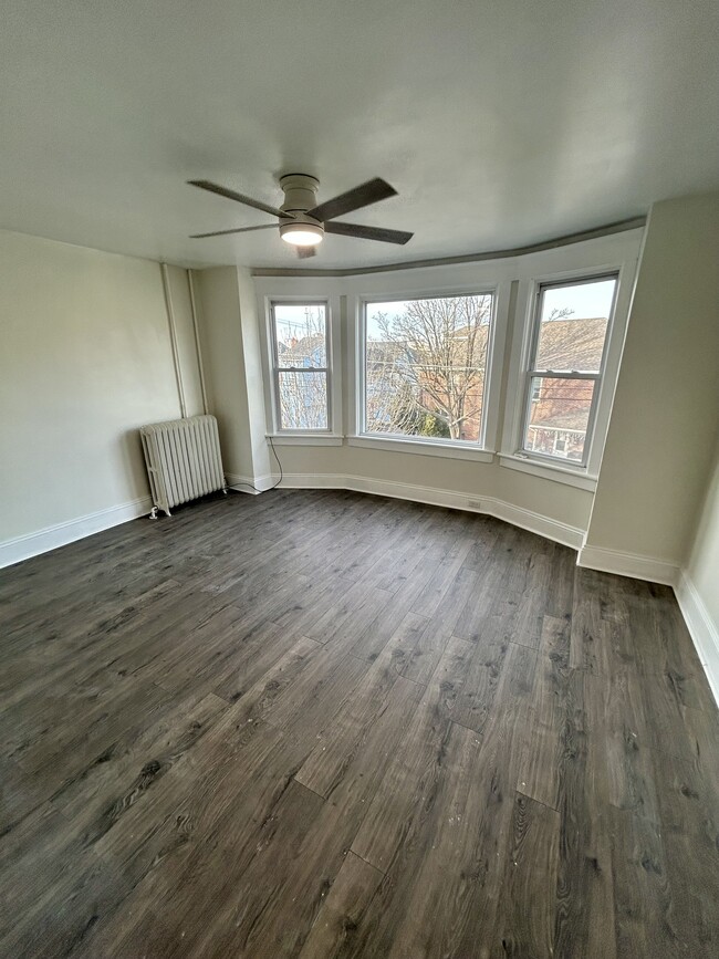 Building Photo - 2246 Birch St