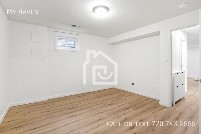 Building Photo - 1742 W 56th Ave