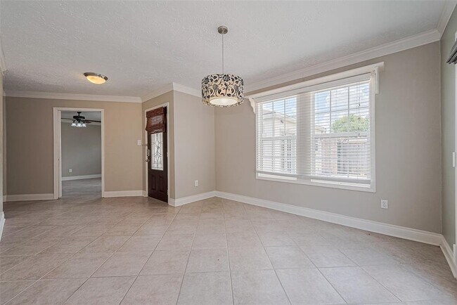 Building Photo - 16006 Glen Mar Dr