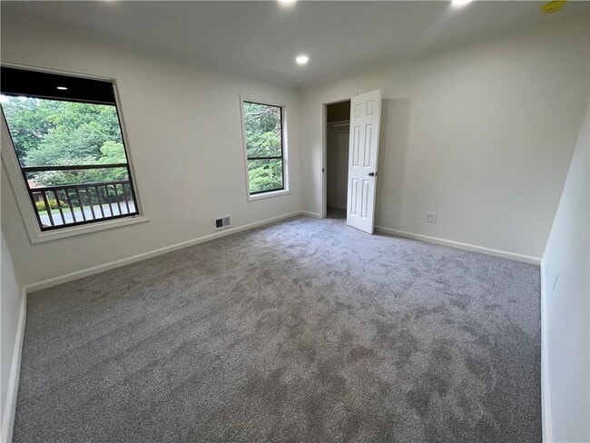 Building Photo - 106 Spring Way
