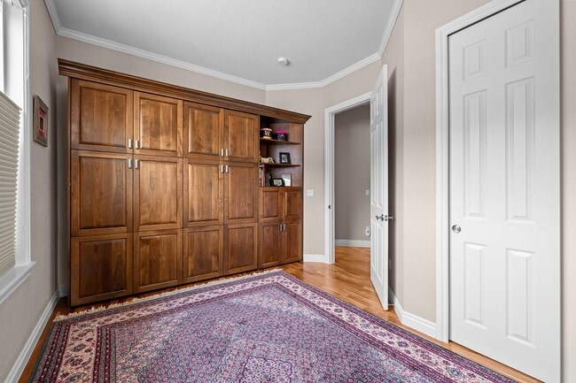 Building Photo - Gorgeous top-level condo in Cherry Creek!