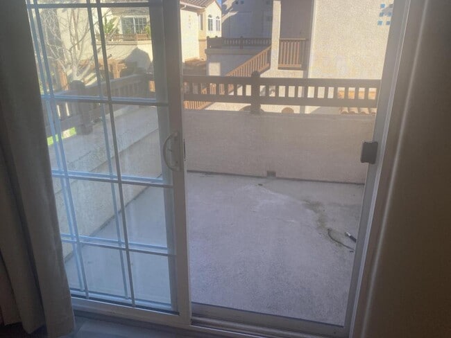 Building Photo - 310 W McCoy Ln