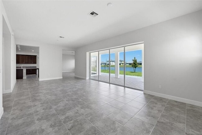 Building Photo - 5418 Empire Dr