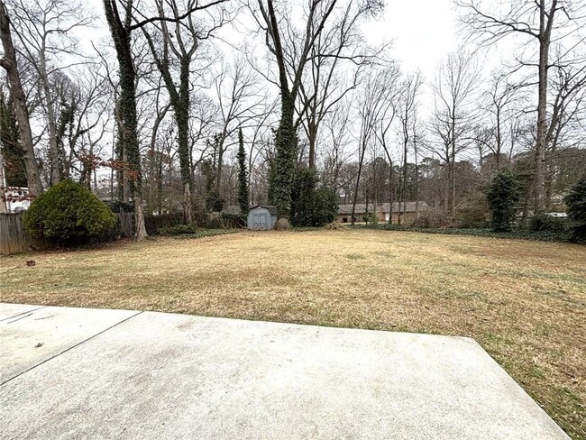 Building Photo - 558 Dorsey Cir SW