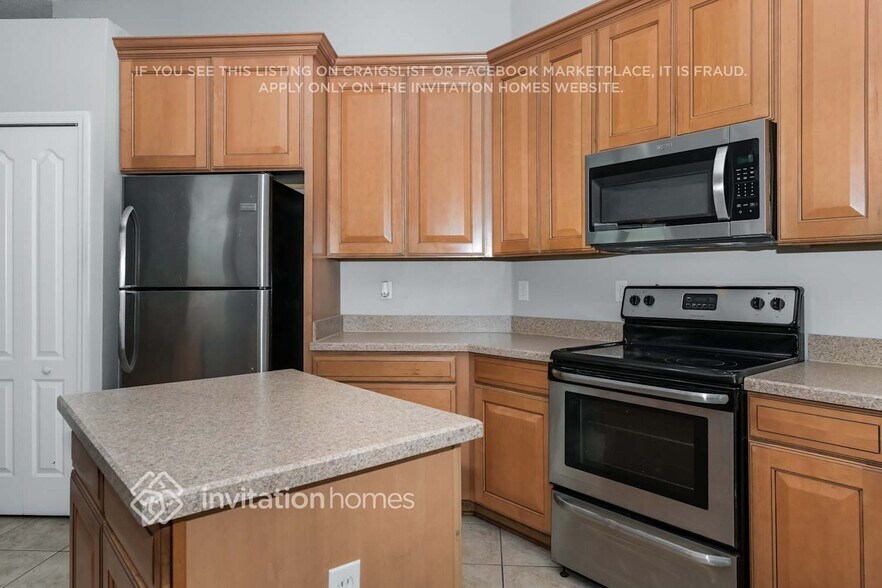 Building Photo - 13114 Tom Morris Dr