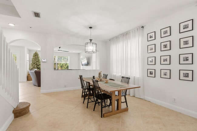 Building Photo - 1085 Center Stone Ln