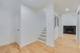 Building Photo - 4130 Newton Ave