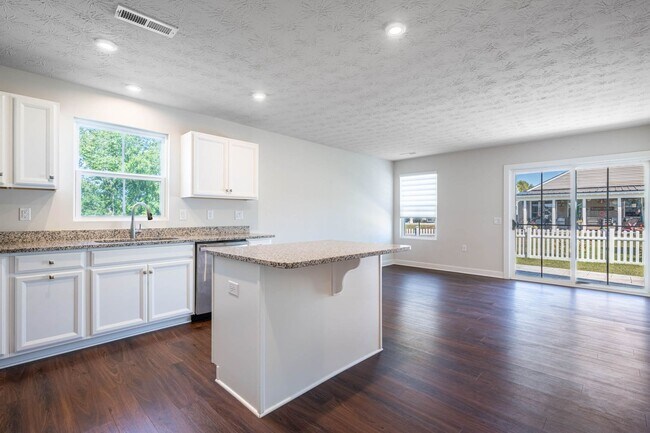Building Photo - Gorgeous Newer Home in New Development