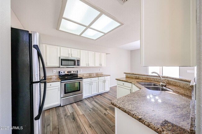 Building Photo - 3534 W Chama Dr