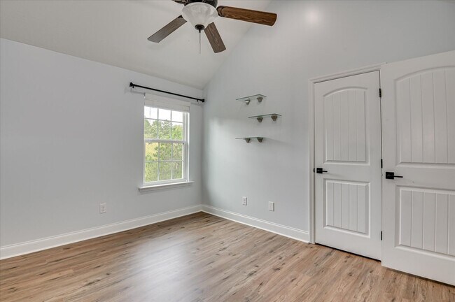 Building Photo - Home For Rent: 765 Mural Lake Ct Grovetown, GA 30813