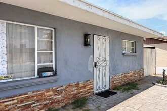 Building Photo - 8806 N 30th Ave