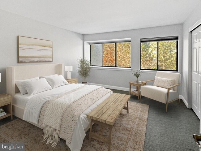 Building Photo - 42 Landmark Dr