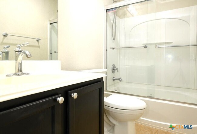 Building Photo - 1370 Tractor Pass