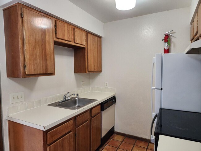 Building Photo - 2600 W Zia Rd