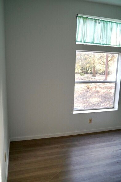 Building Photo - 29205 Saddle Oaks Ln