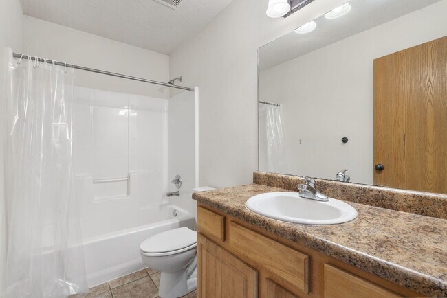 Building Photo - 113 Bailey Cir