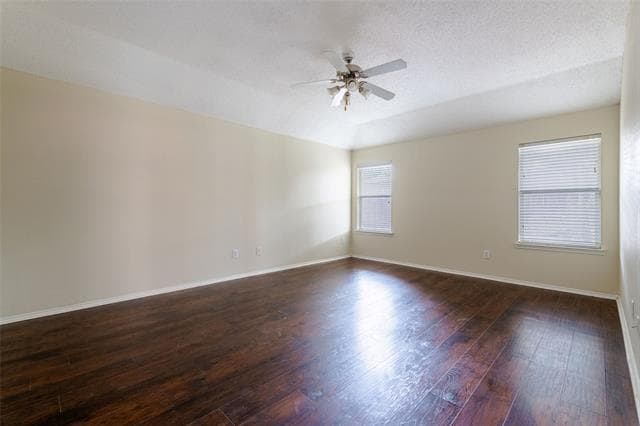 Building Photo - 9817 Fillmore Dr