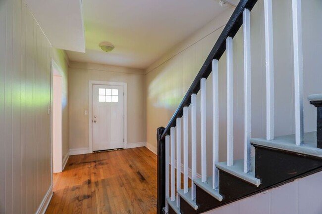 Building Photo - 3963 Oakleys Ln