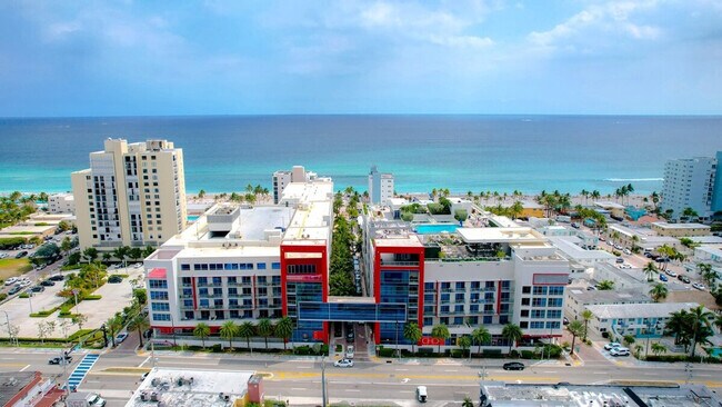 Building Photo - 777 N Ocean Dr