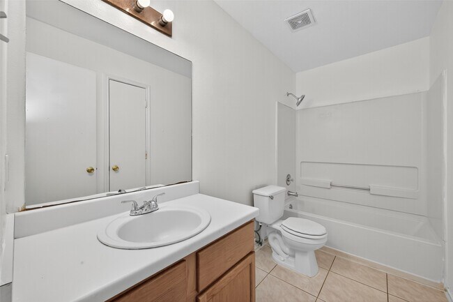 Building Photo - 16318 N Glade Dr