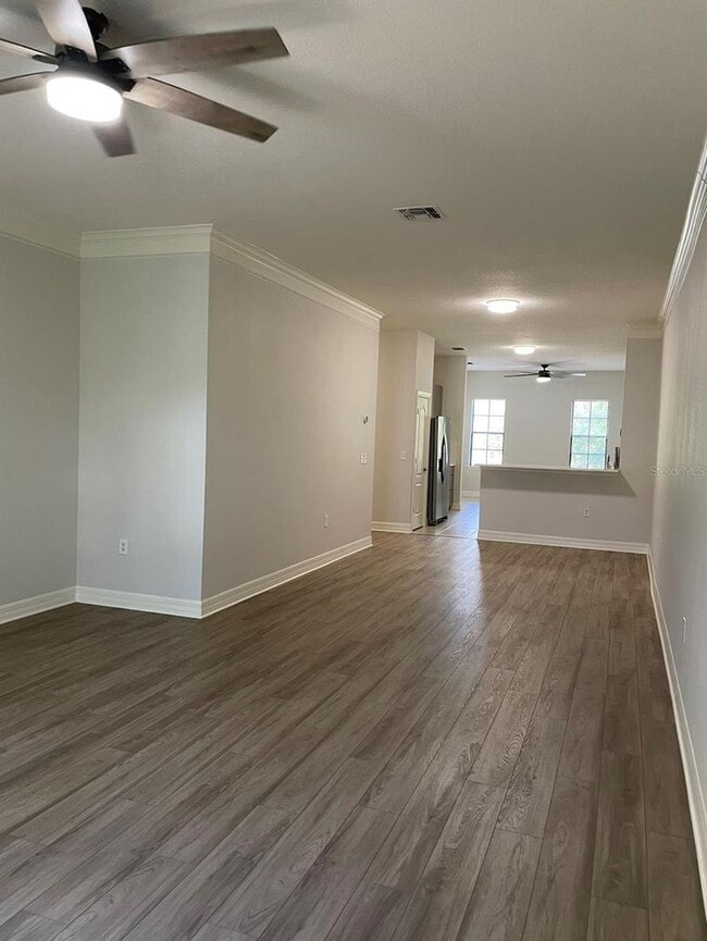 Building Photo - 2 Bedroom Townhome with 1 Car attached Gar...