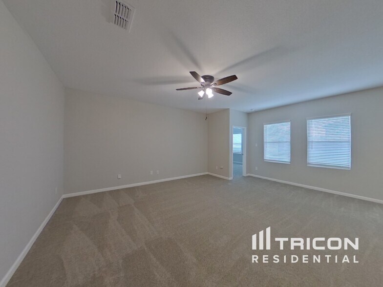 Building Photo - 10352 Jameson Ln