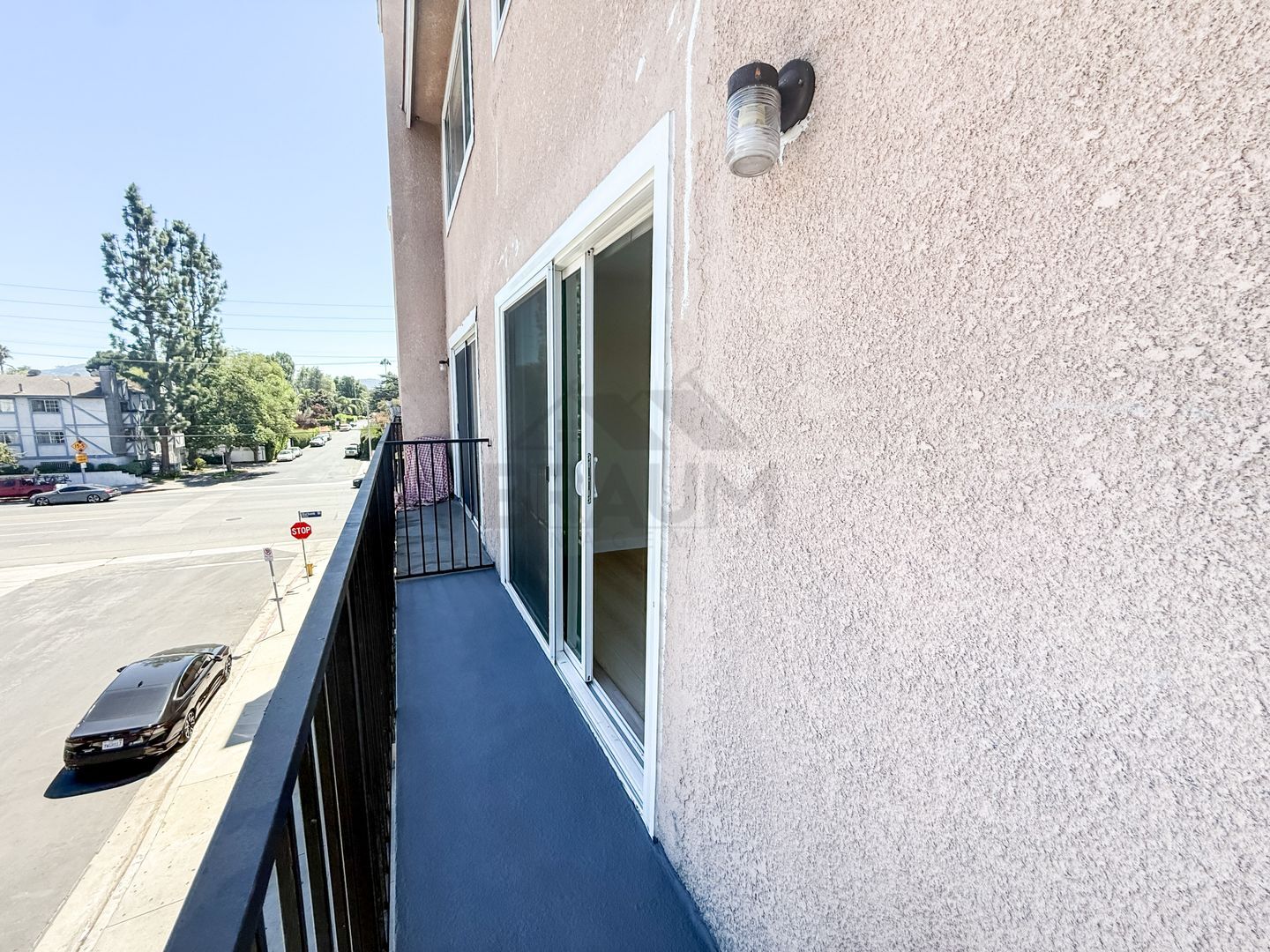 Building Photo - 11839 Burbank Blvd