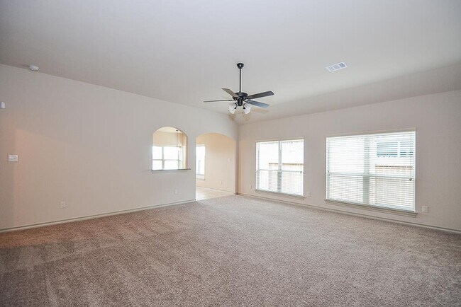 Building Photo - 2414 Argos Dr