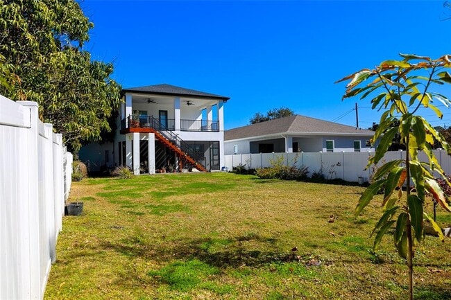 Building Photo - 7070 63rd St N