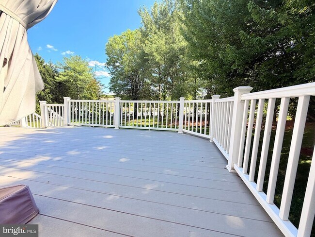 Building Photo - 11610 Seneca Forest Cir