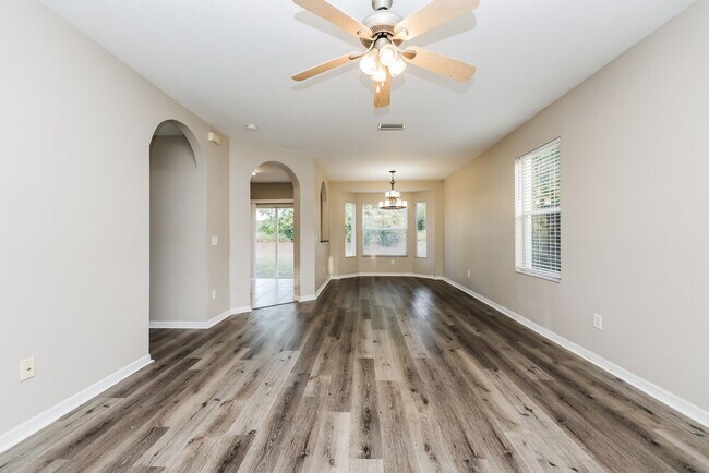 Building Photo - 12626 Adventure Dr