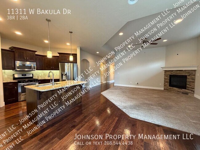 Building Photo - 11311 W Bakula Dr