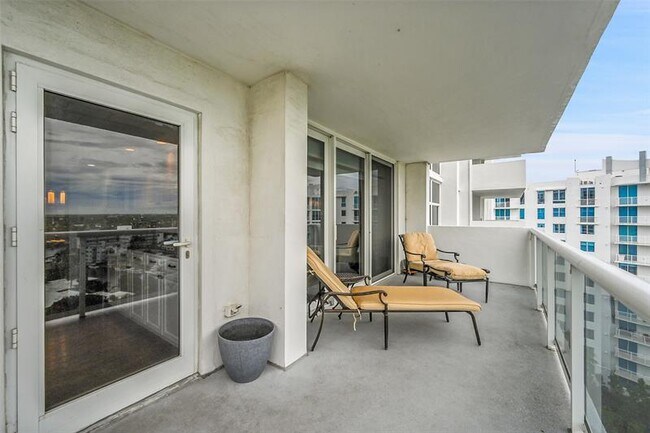 Building Photo - 2841 N Ocean Blvd