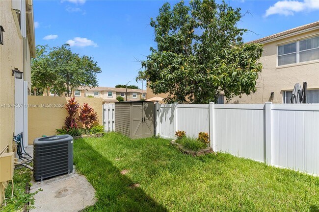 Building Photo - 1445 NW 154th Ln